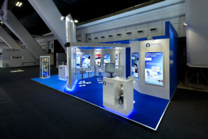 Stand2b
